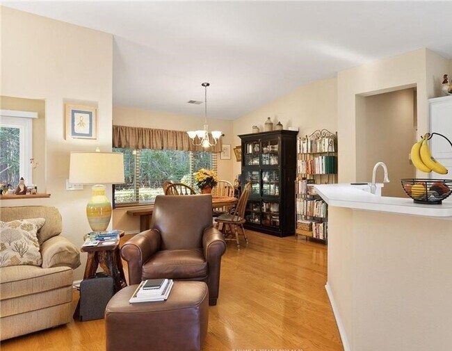 Photo - 60 Purry Cir