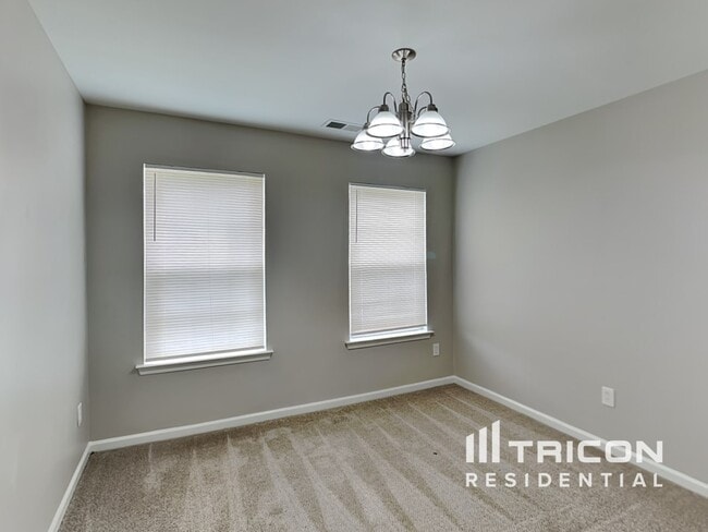 Photo - 106 Newport Dr