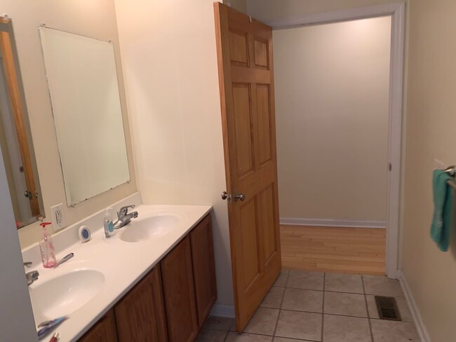 Photo - 1526 N 17th St Apartment Unit 1