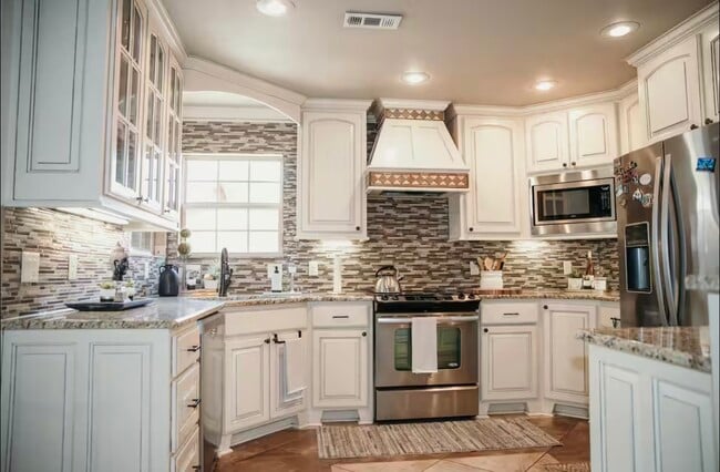 Photo - 1306 N 31st St