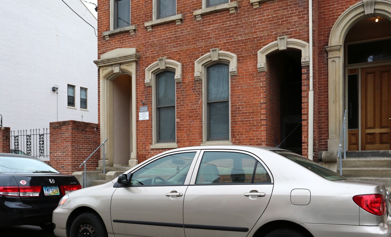 Photo - 1208 Clay St