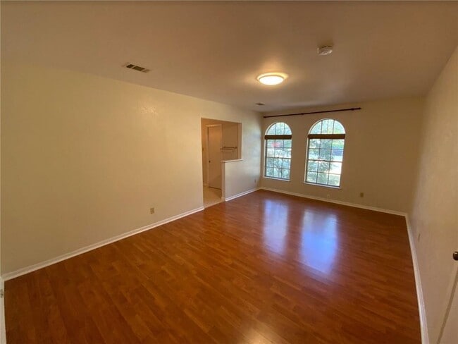 Photo - 1311 Cardinal Hill Dr