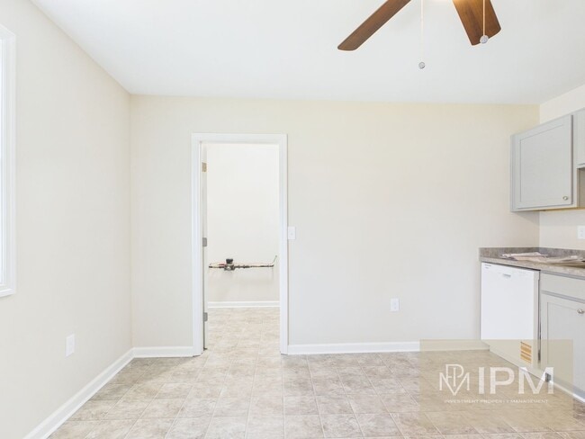 Photo - Charming 2 Bedroom 1 Bath Apartment in Dallastown Schools!