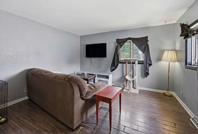 Photo - 2 Bed, 1 Bath Unit - Chanute KS