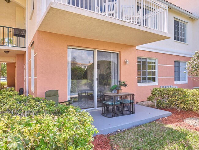 Photo - 9112 Myrtlewood Cir W