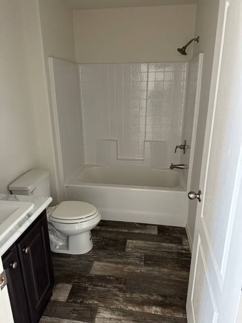 Photo - 740-990-990 Arroyo Dr