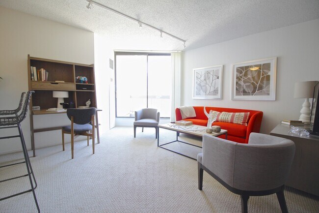 749 N Clark St Unit 01-1004