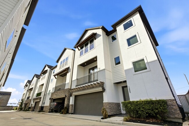 Photo - 1222 Upton St