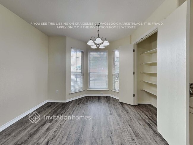 Photo - 6002 Lone Prairie Way