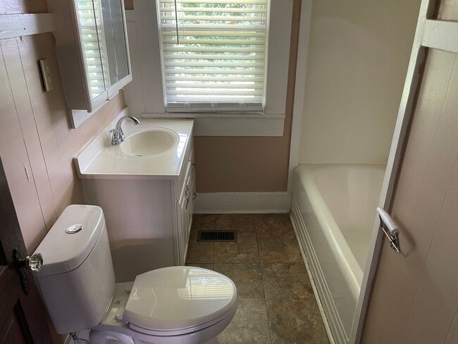 Photo - Samford Ave Duplex Available!