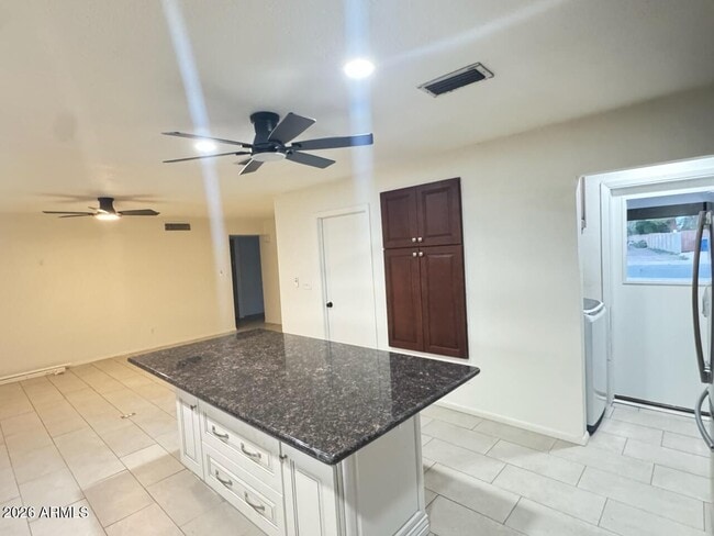 Photo - 4816 S Taylor Dr