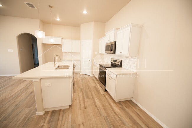 Photo - 3/2/2 Townhome near high school