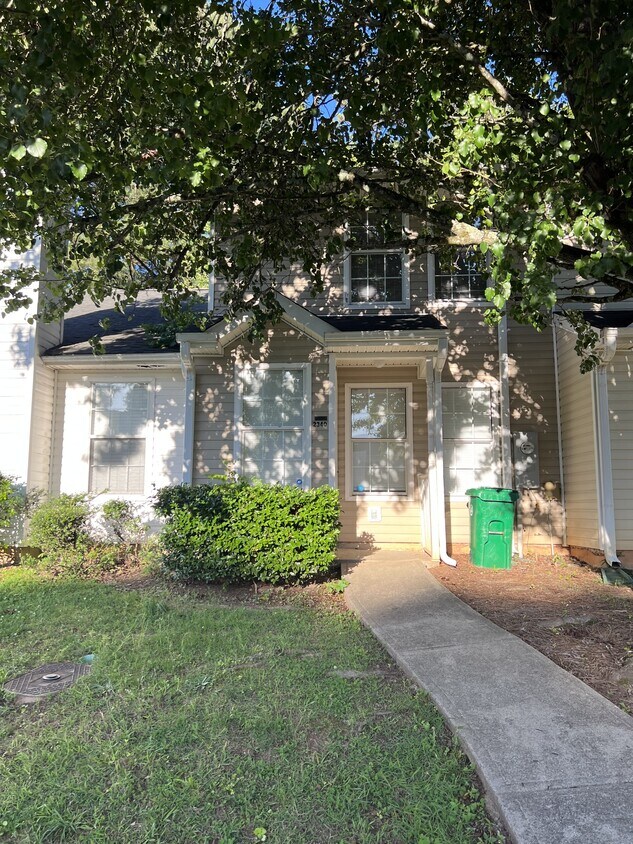 Photo - 2340 Wellington Cir (Lithonia, GA)