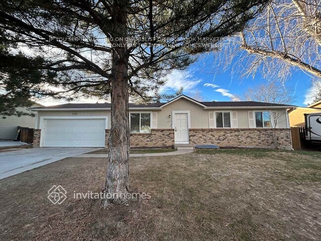 Building Photo - 10631 Queen St