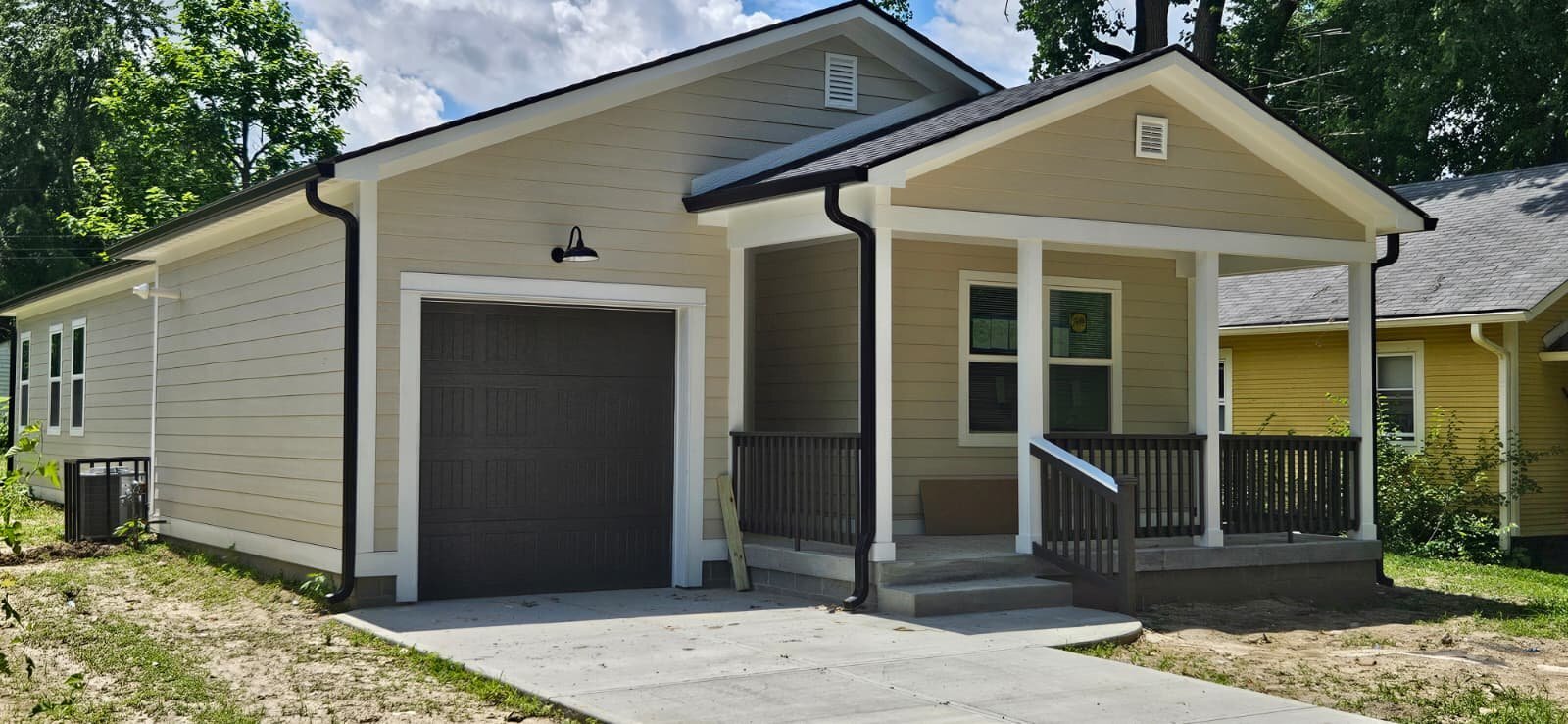 Photo - 4815 Rowney St