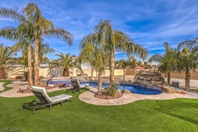 Photo - 2780 El Camino Rd