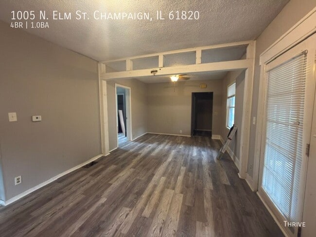 1005 N Elm St