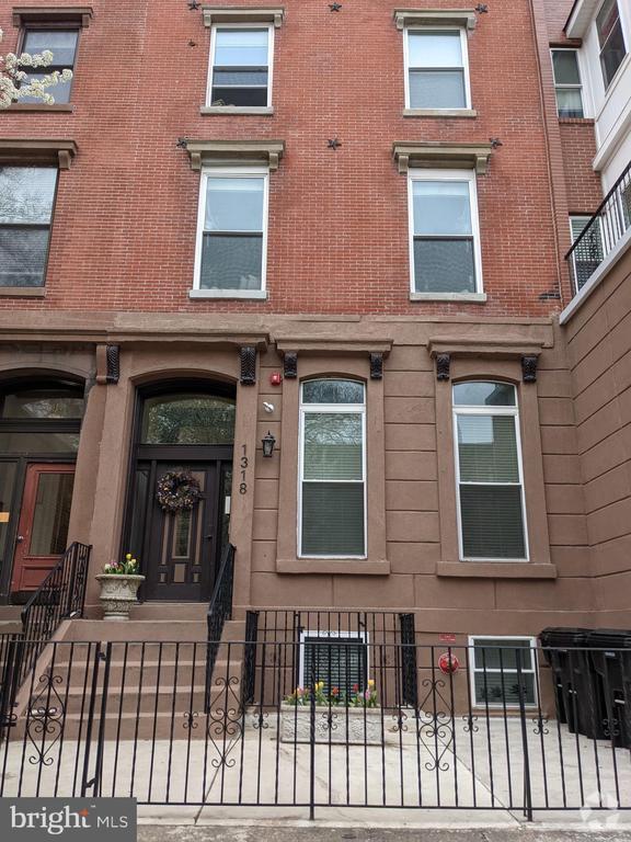 Building Photo - 1318 S Broad St Unit 2R Rental
