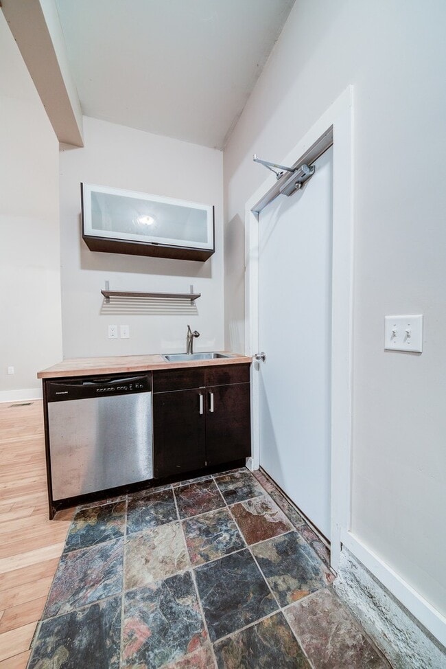 Photo - 35 Mt Oliver St Unit Apt 1