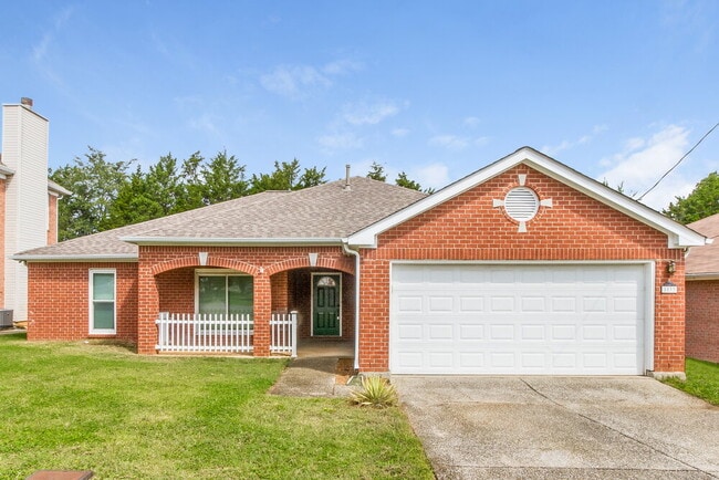 Building Photo - 5033 Singing Hills Dr