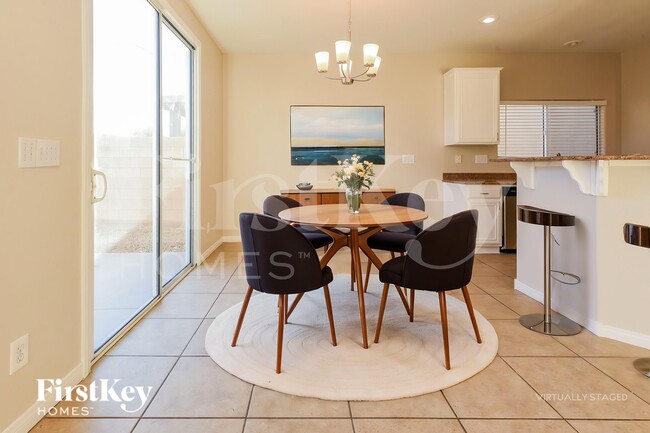 Photo - 215 Del Cira Ave