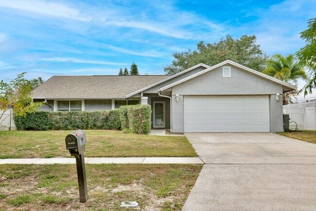 Building Photo - Contemporary 3/2 2-Car Garage Pool Home at Clubhouse Estates in Dr. Phillips Area
