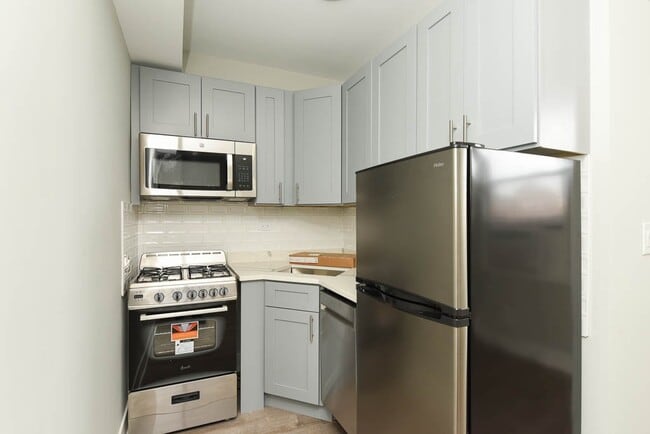Photo - 545 W Belmont Ave Unit G7