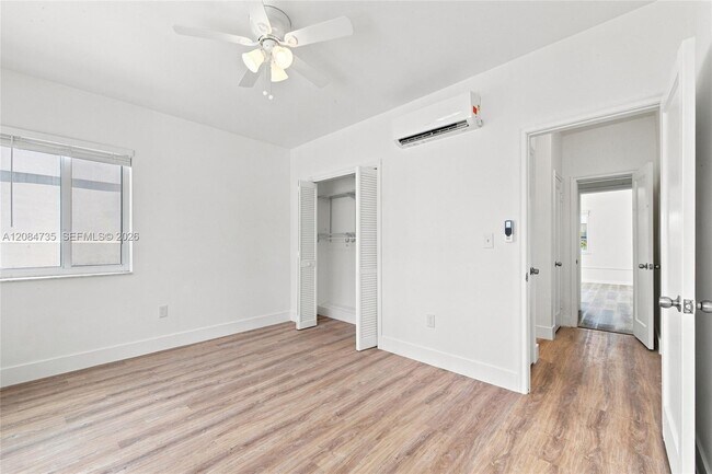 319 NE 80th St Unit 8