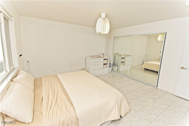 Photo - 1444 SE 16th St