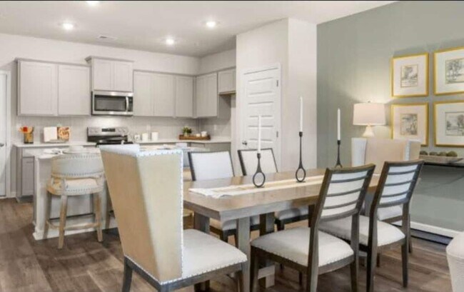 Photo - 6741 Leigh St