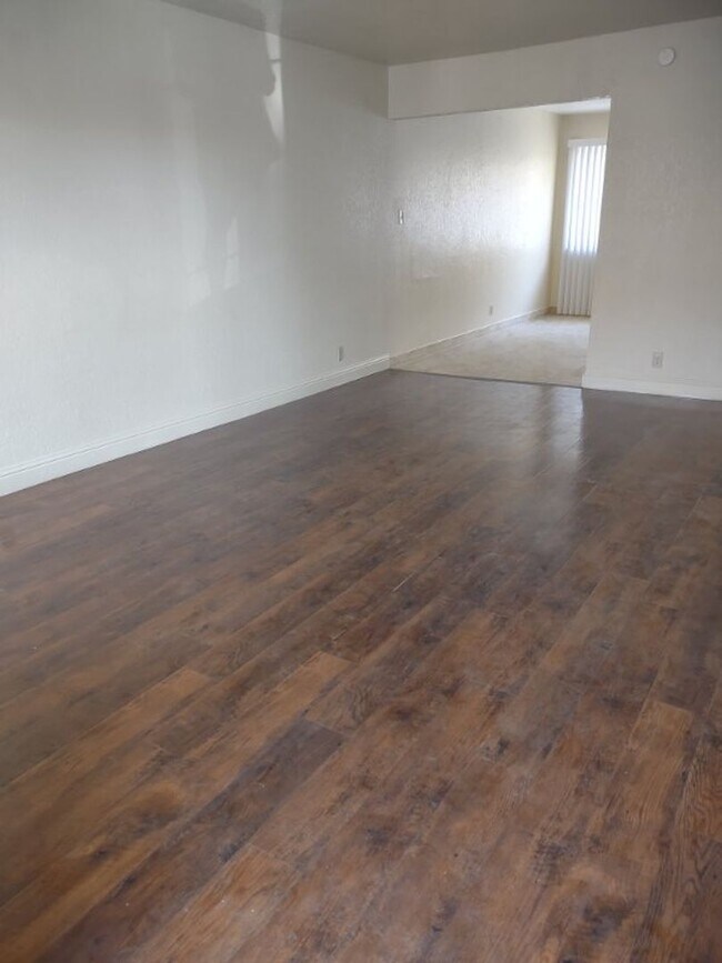 Photo - Refurbished 2bd Apartment in 4-Plex Building Unit 3