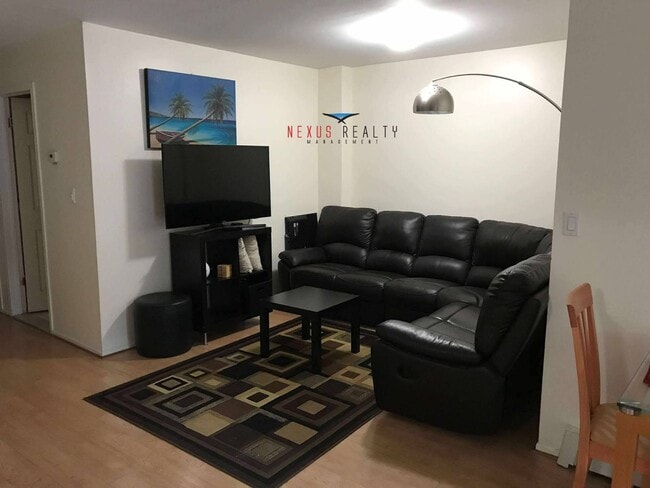 Building Photo - 34-39-39 69th St Rental