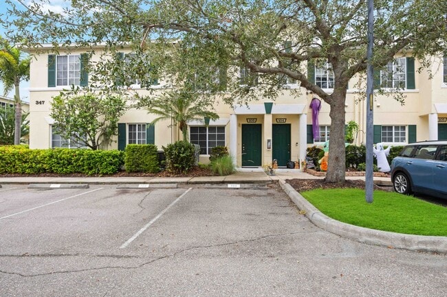 Building Photo - Delightful 2BR, Den /2.5BA Townhouse (Townhomes at Lighthouse Cove)