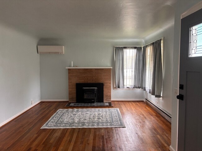 Photo - 777 NW 9th St