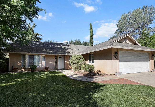 Photo - 3-bedroom, 2-bathroom home located in the ...