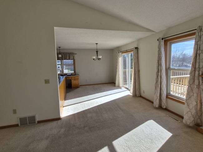 Photo - 3119 2nd Ave SW