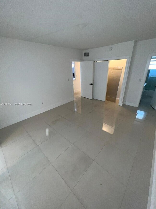 Photo - 2810 NE 201st Terrace Unit G107