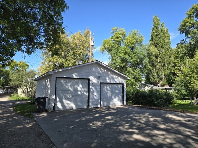 1420 Linden Ct