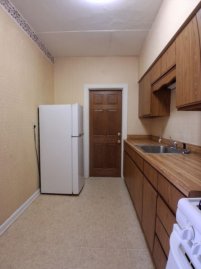 Photo - WAH903 Unit #2