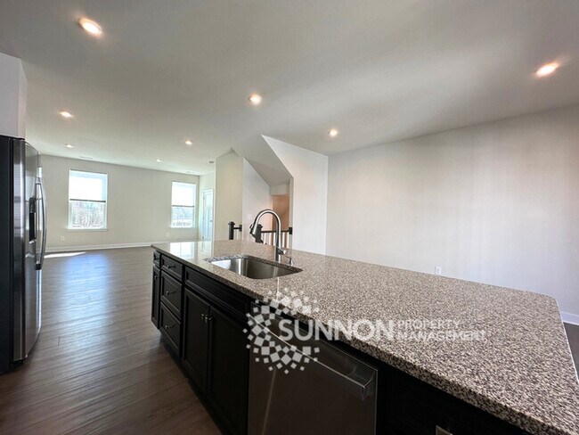 Photo - Spacious 3-Bedroom Townhome in a Prime Location