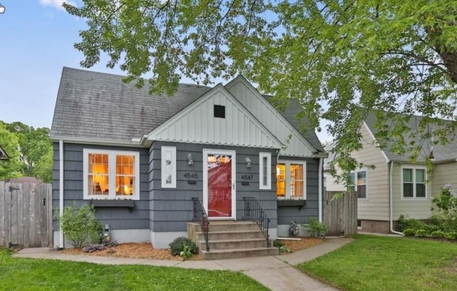 Building Photo - 4547 Grand Ave S