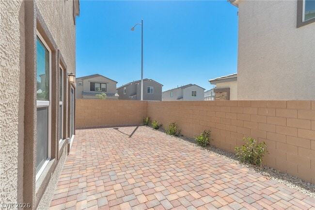 Building Photo - 9927 Kimura Hls Ave