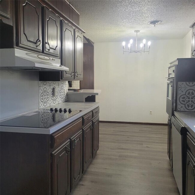 224 Allenhurst Ave