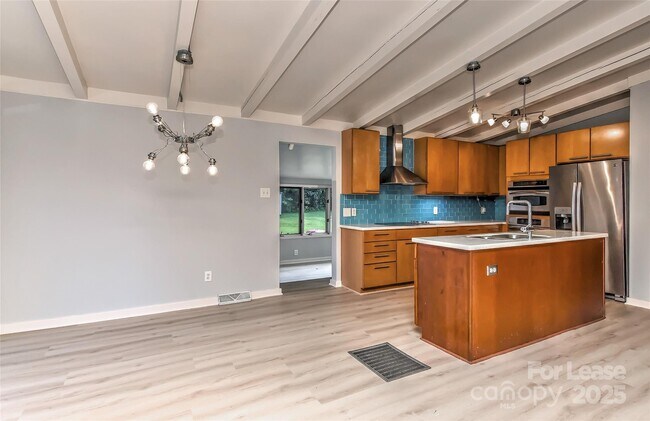 Photo - 3111 Spring Valley Rd