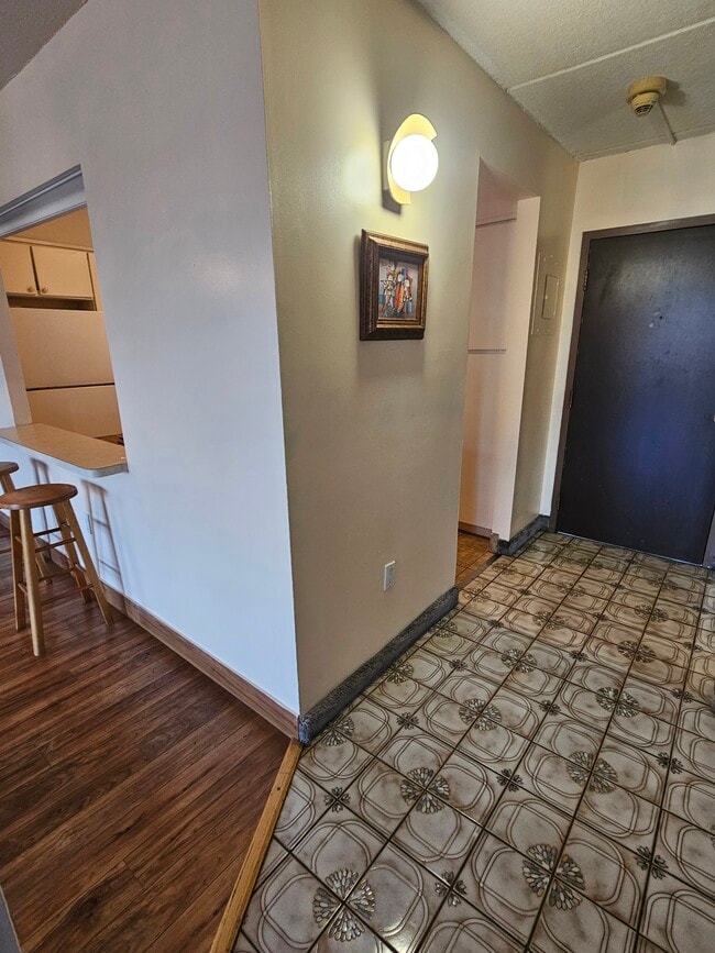 Photo - 1550 Worcester Rd Unit 414