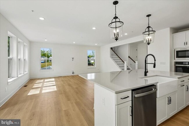 Photo - 1152 Broad Lk Dr