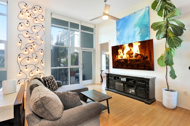 Building Photo - 3812 Park Blvd Rental
