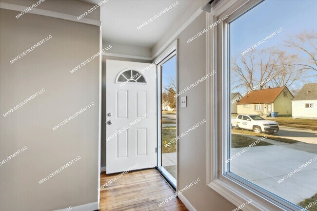 Photo - Charming 3-bedroom home on Lauren Ave. in ...