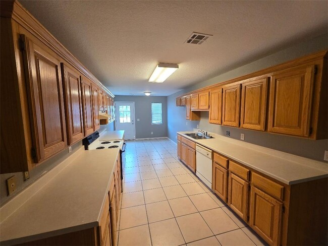Photo - 602 Paige Pl