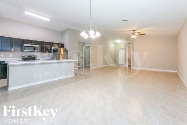 Photo - 3391 SW Espanola St